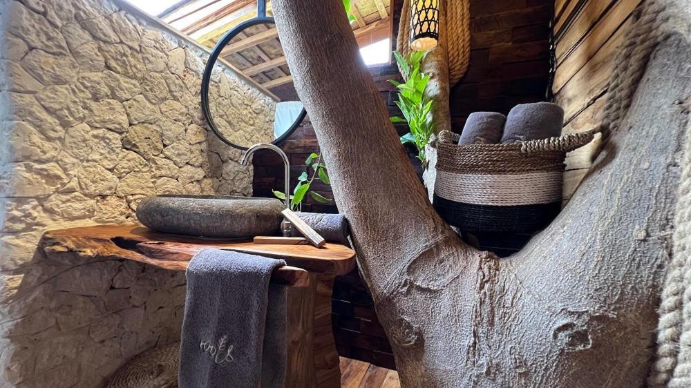 Roots Tree House Villa Uluwatu Eksteriør bilde